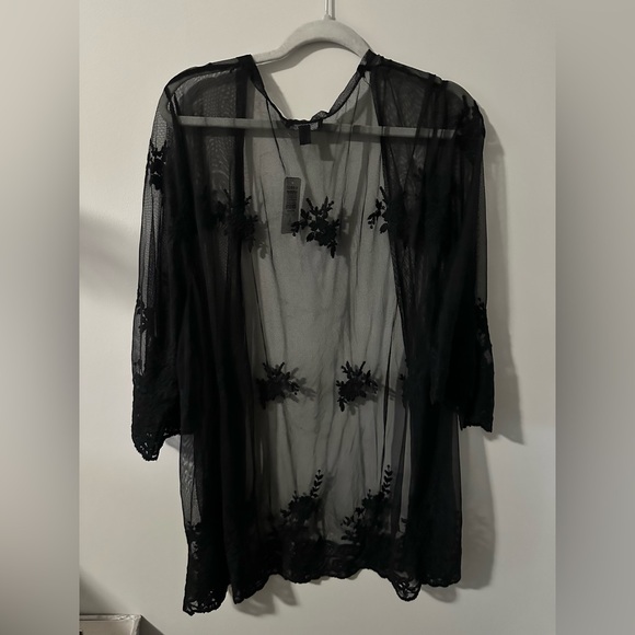 Torrid Black Lace Kimono Robe size 2X NWT - Picture 5 of 5